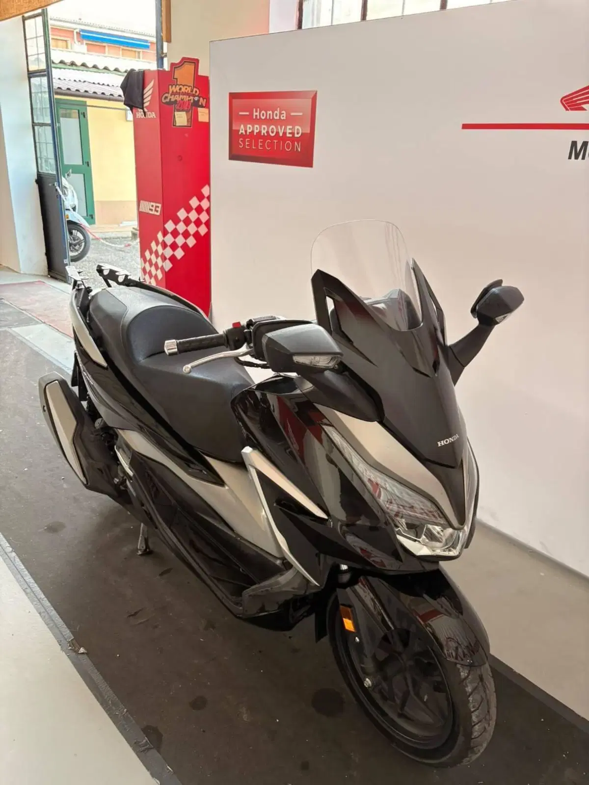 Honda Forza 350 (2022 - 24) (3)