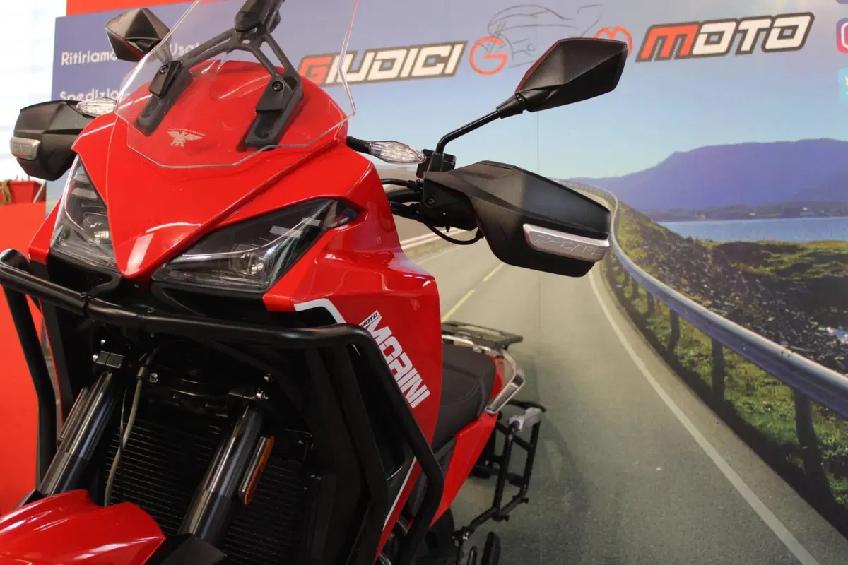 Moto Morini X-Cape 650 (2021 - 26) (11)