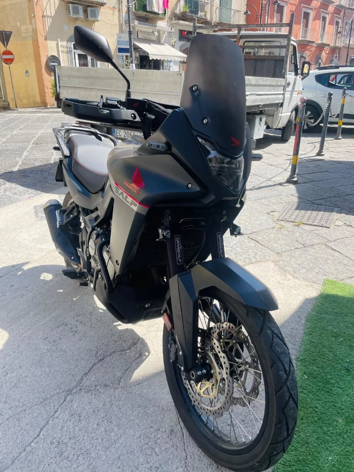 Honda Transalp XL750 (2023 - 24) (3)