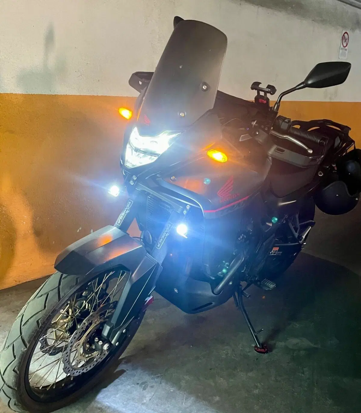 Honda Transalp XL750 (2023 - 24) (4)