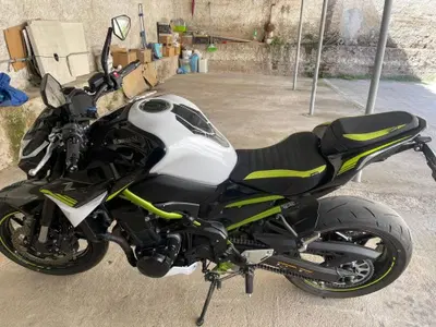 Kawasaki Z 900 (2020) usata