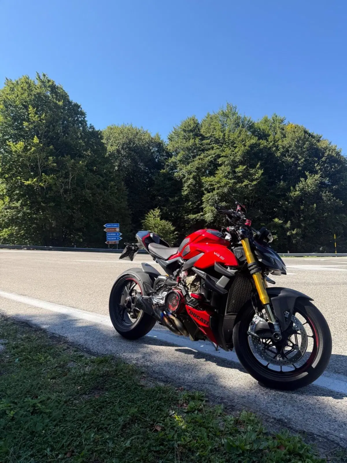Ducati Streetfighter V4 1100 S (2021 - 22) (4)
