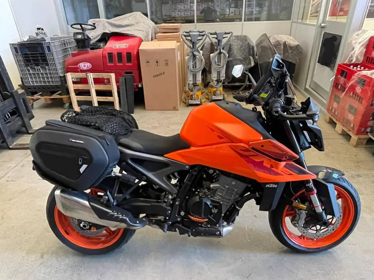 KTM 990 Duke (2024 - 26) (2)