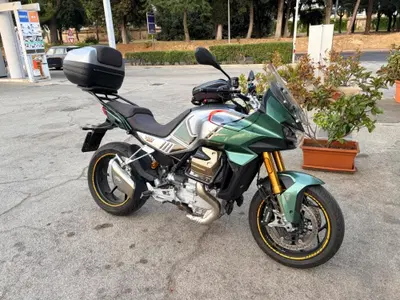 Moto Guzzi V100 Mandello S (2022 - 24) usata