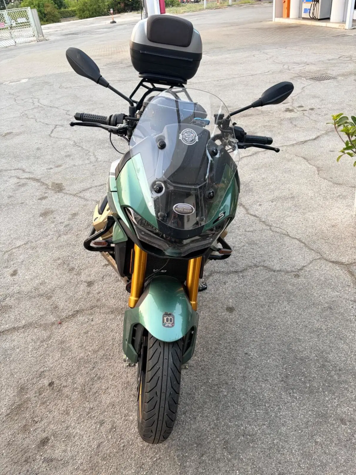 Moto Guzzi V100 Mandello S (2022 - 24) (4)
