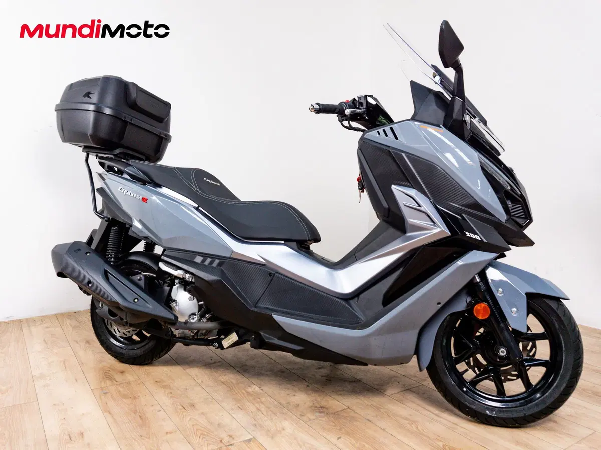 Sym Cruisym 300 (2017 - 20) (2)