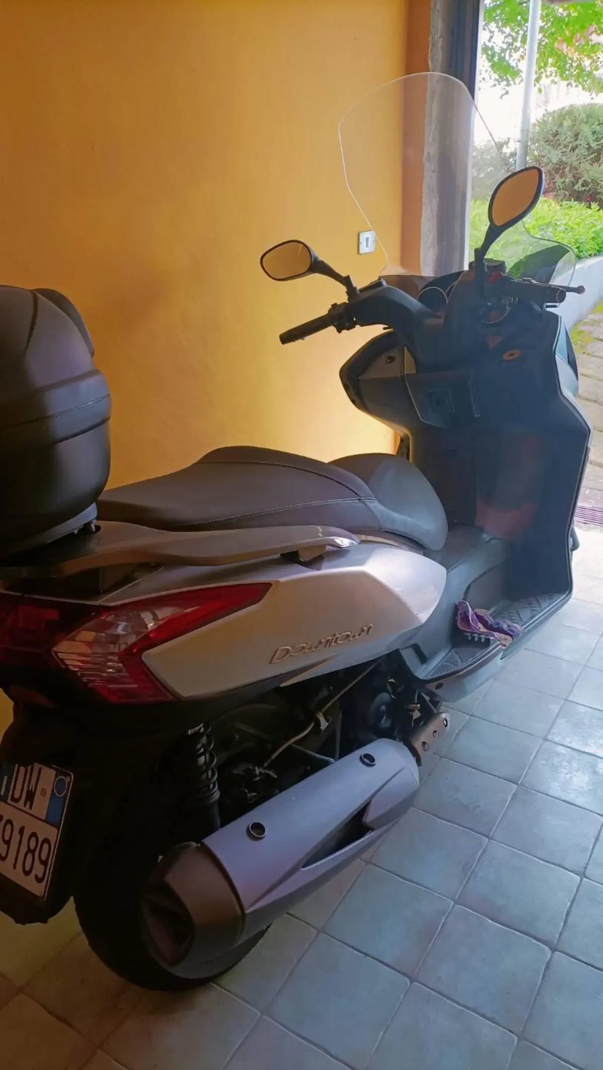 Kymco Downtown 300i (2009 - 17) (3)