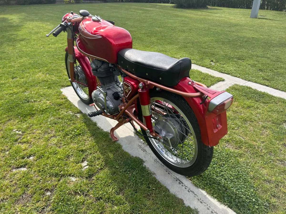 Ducati Ducati 200 Elite (3)