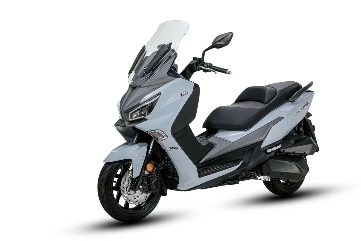 Sym Joymax 300 Z (2025 - 26) (3)