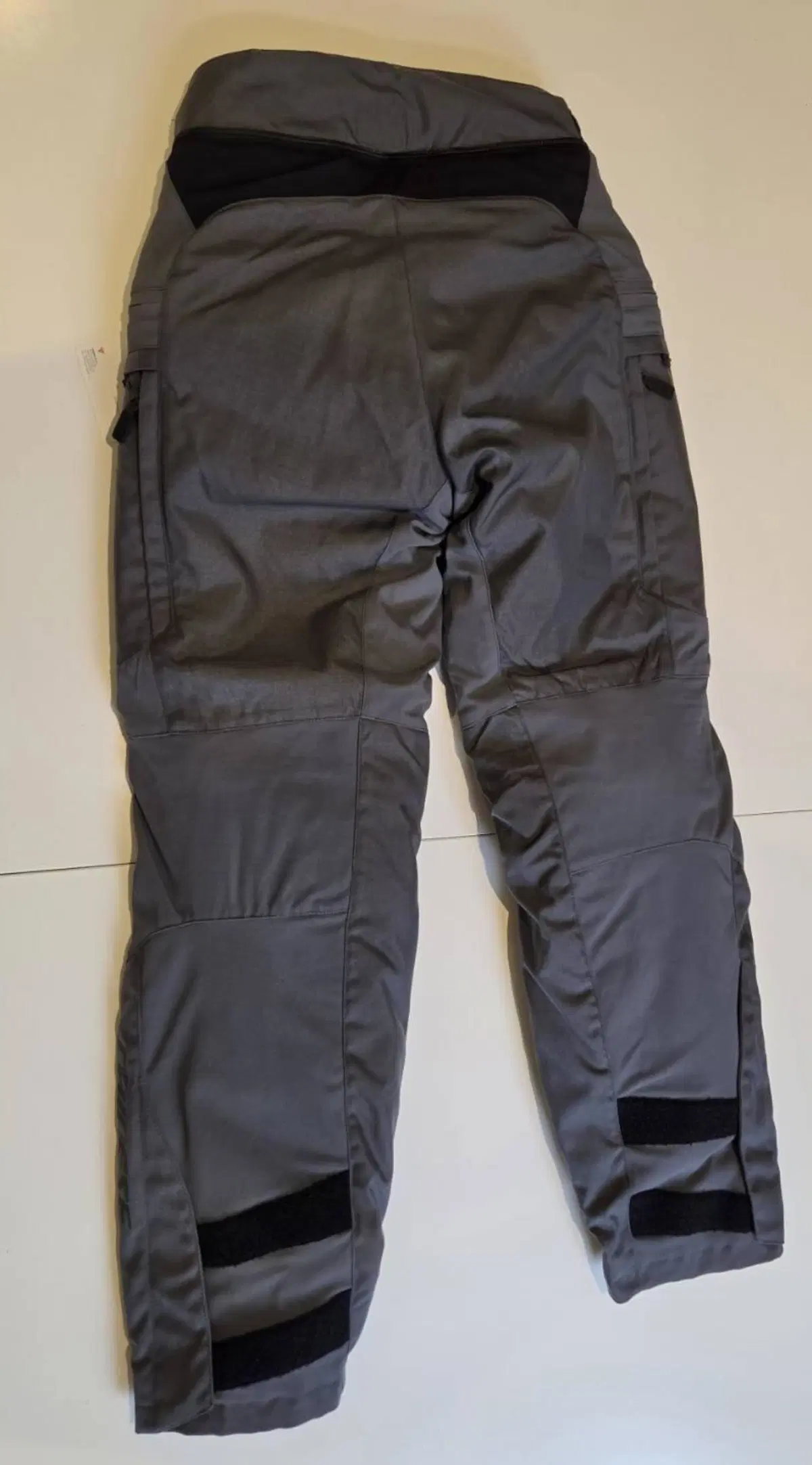 Pantaloni Dainese Springbok 3L Absoluteshell tagli (2)