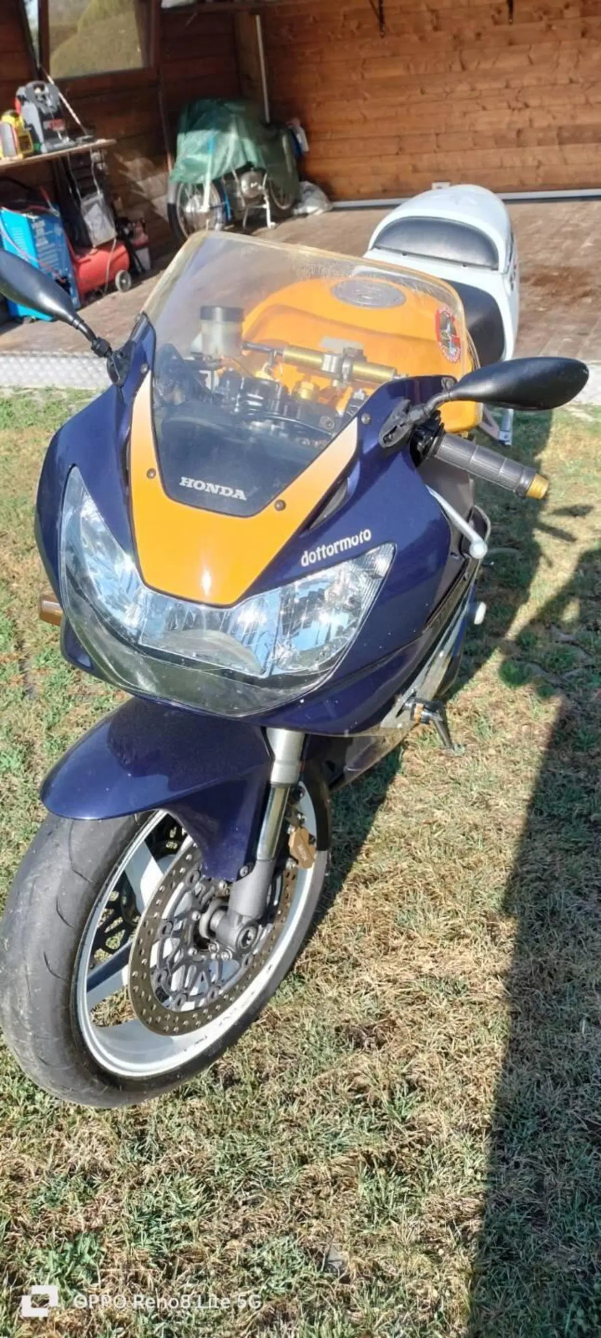 Honda CBR 900 RR Fireblade (2000 - 01) (5)