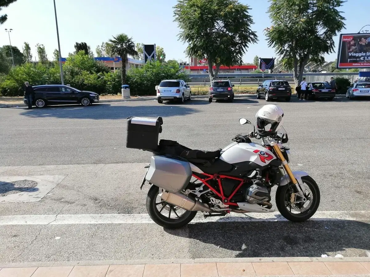 Bmw R 1200 R (2015 - 16) (2)