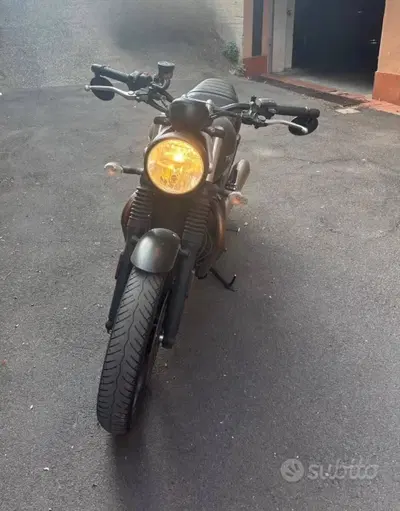 Triumph Street Twin 900 (2017 - 18) usata