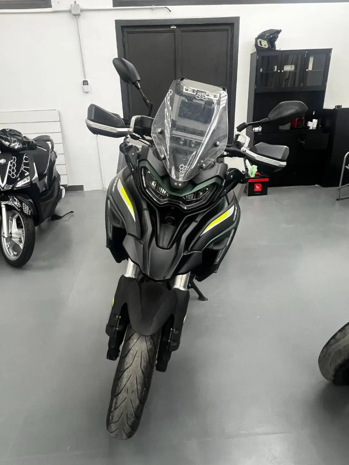 Benelli TRK 702 (2023 - 25) (3)