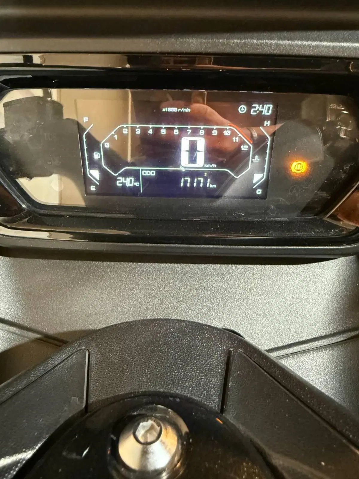 Yamaha X-Max 125 (2021 - 24) (4)