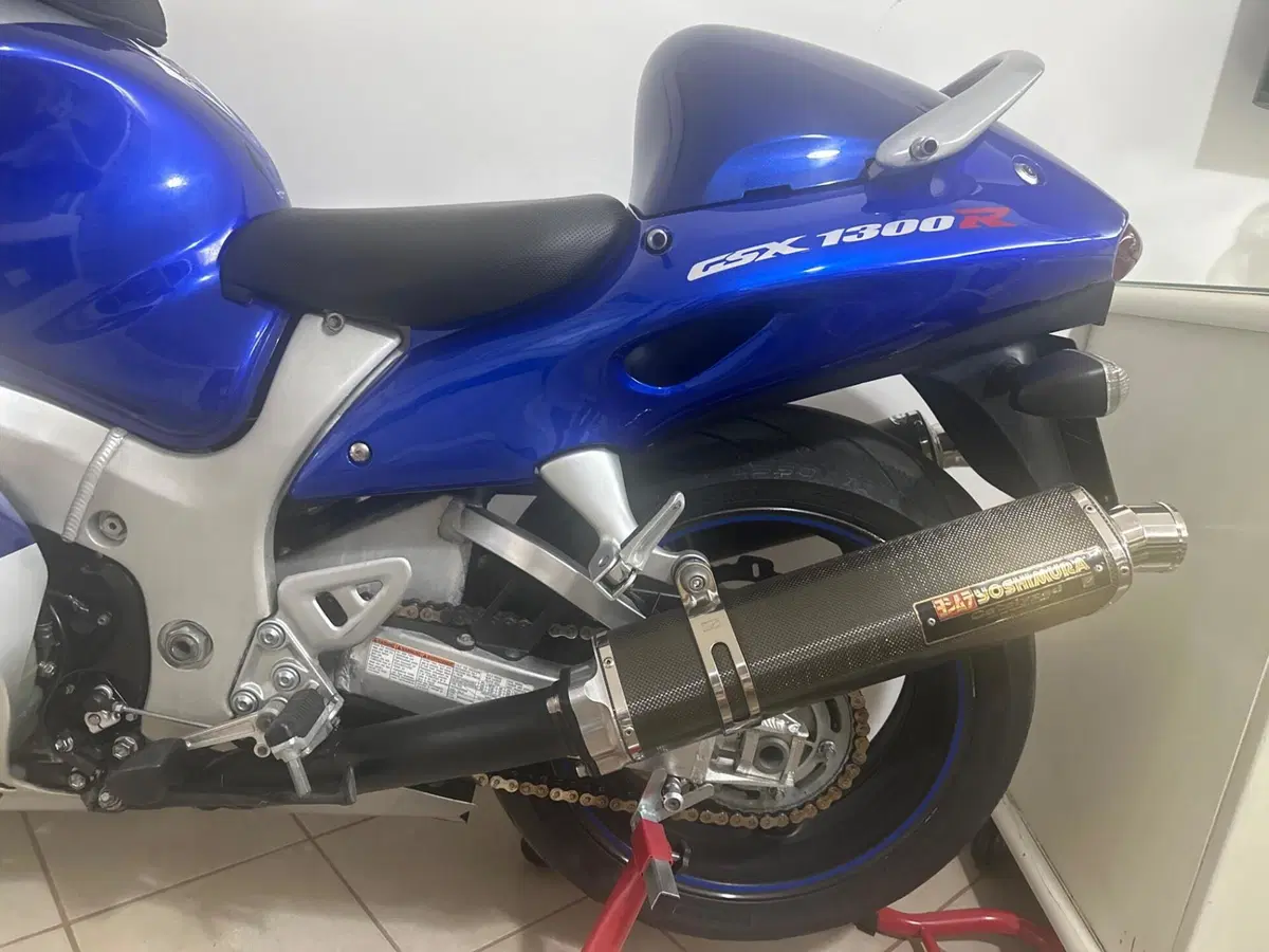 Suzuki GSX 1300 R Hayabusa (1999 - 06) (3)