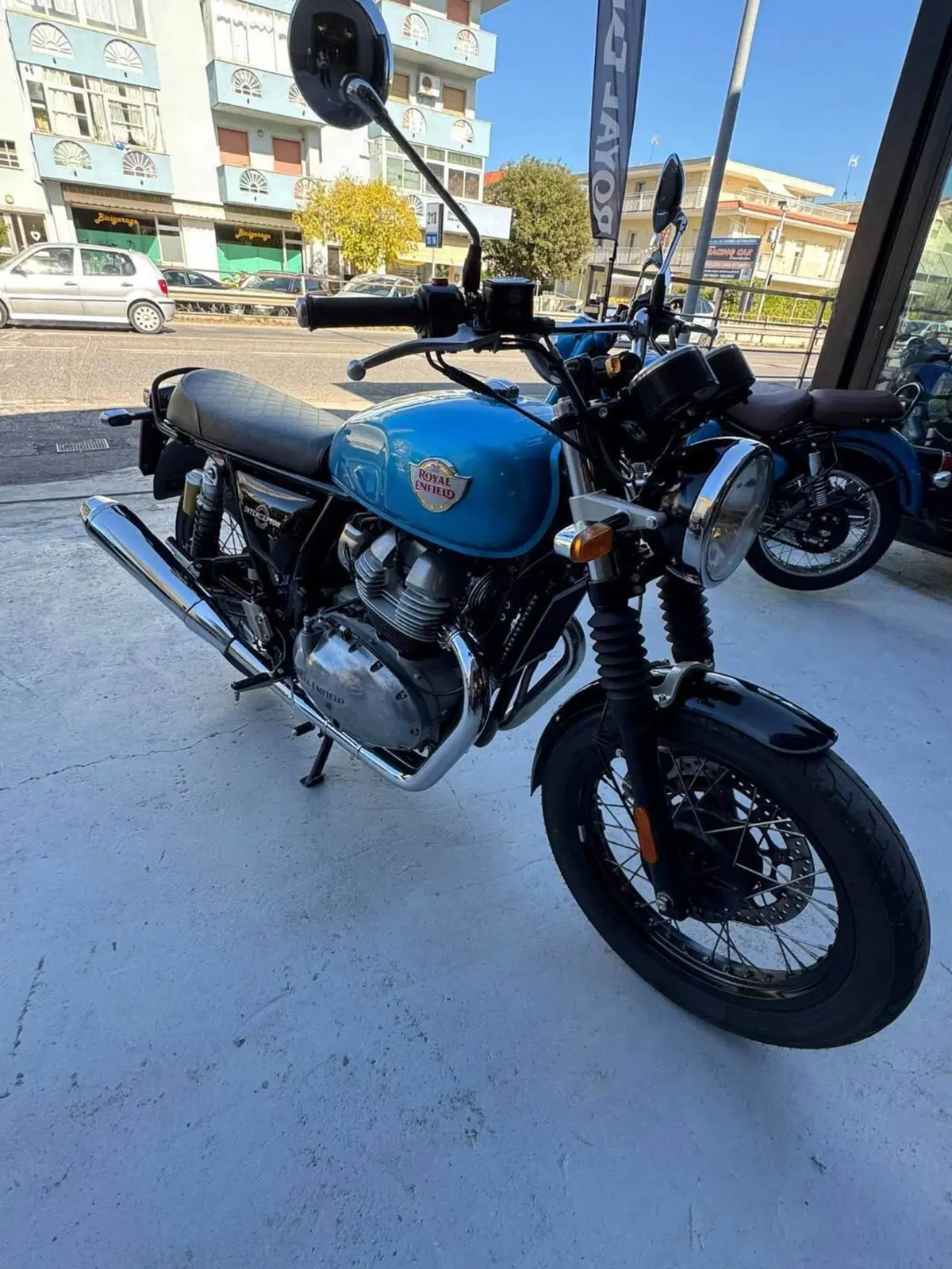 Royal Enfield Interceptor 650 (2021 - 26) (3)