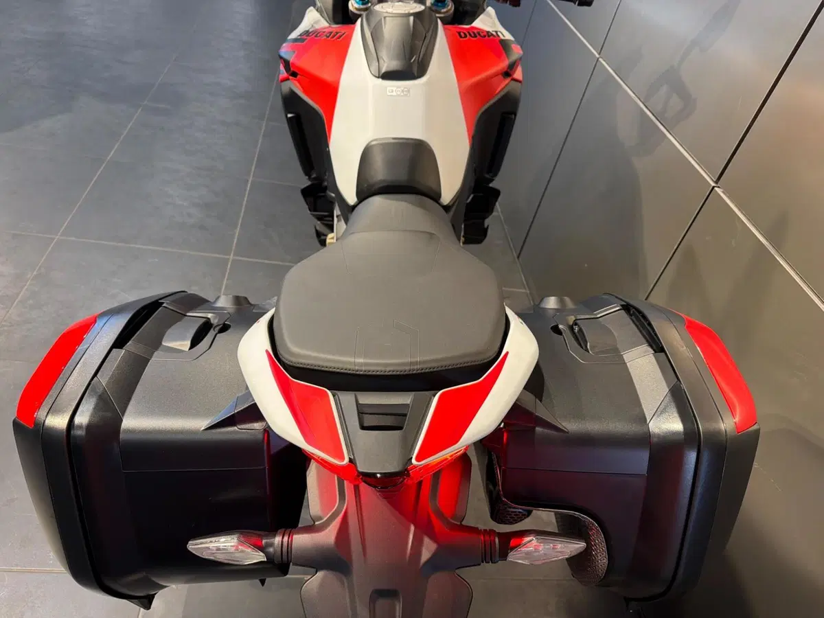 Ducati Multistrada V4 RS (2024 - 25) (14)