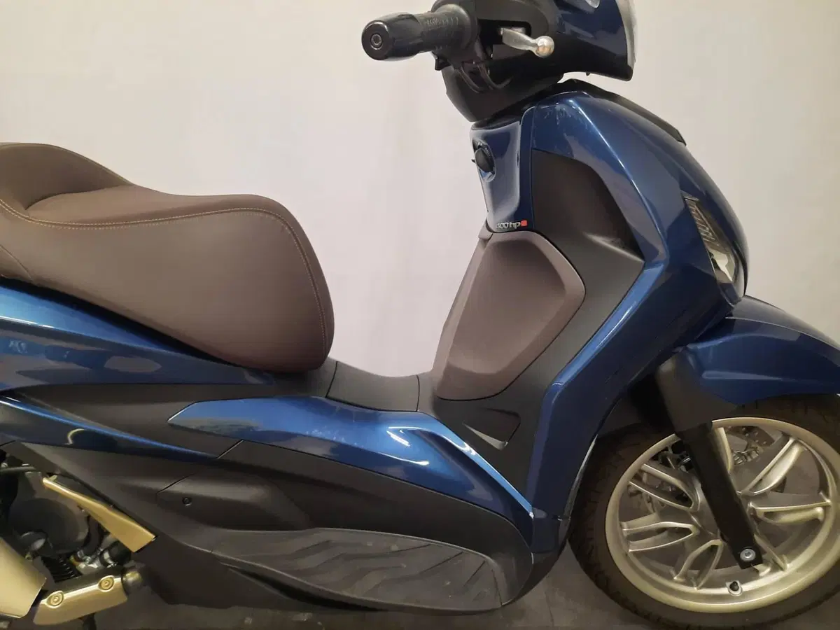 Piaggio Beverly 400 ABS-ASR (2021 - 24) (19)