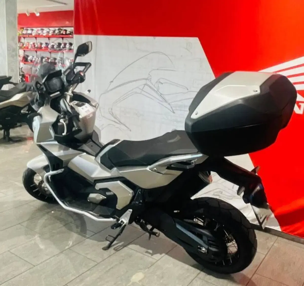 Honda X-ADV 750 DCT Gravel (2021 - 24) (2)