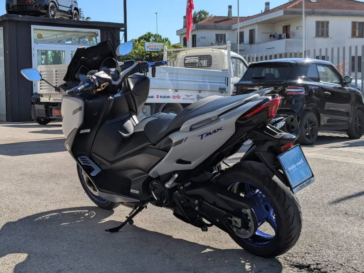 Yamaha T-Max 560 (2020 - 21) (5)