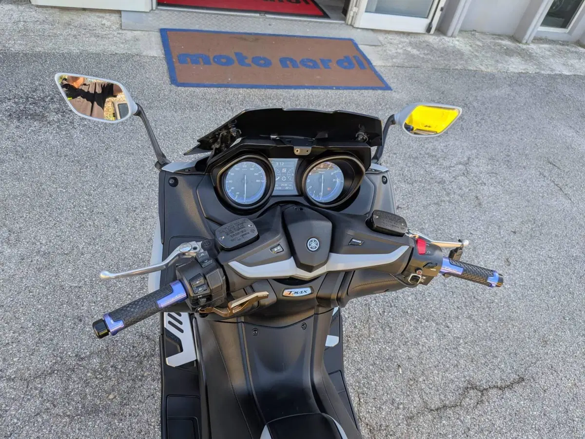 Yamaha T-Max 560 (2020 - 21) (8)