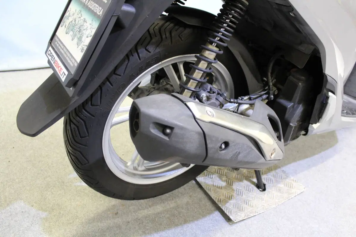 Honda SH 150i (2017 - 19) (6)