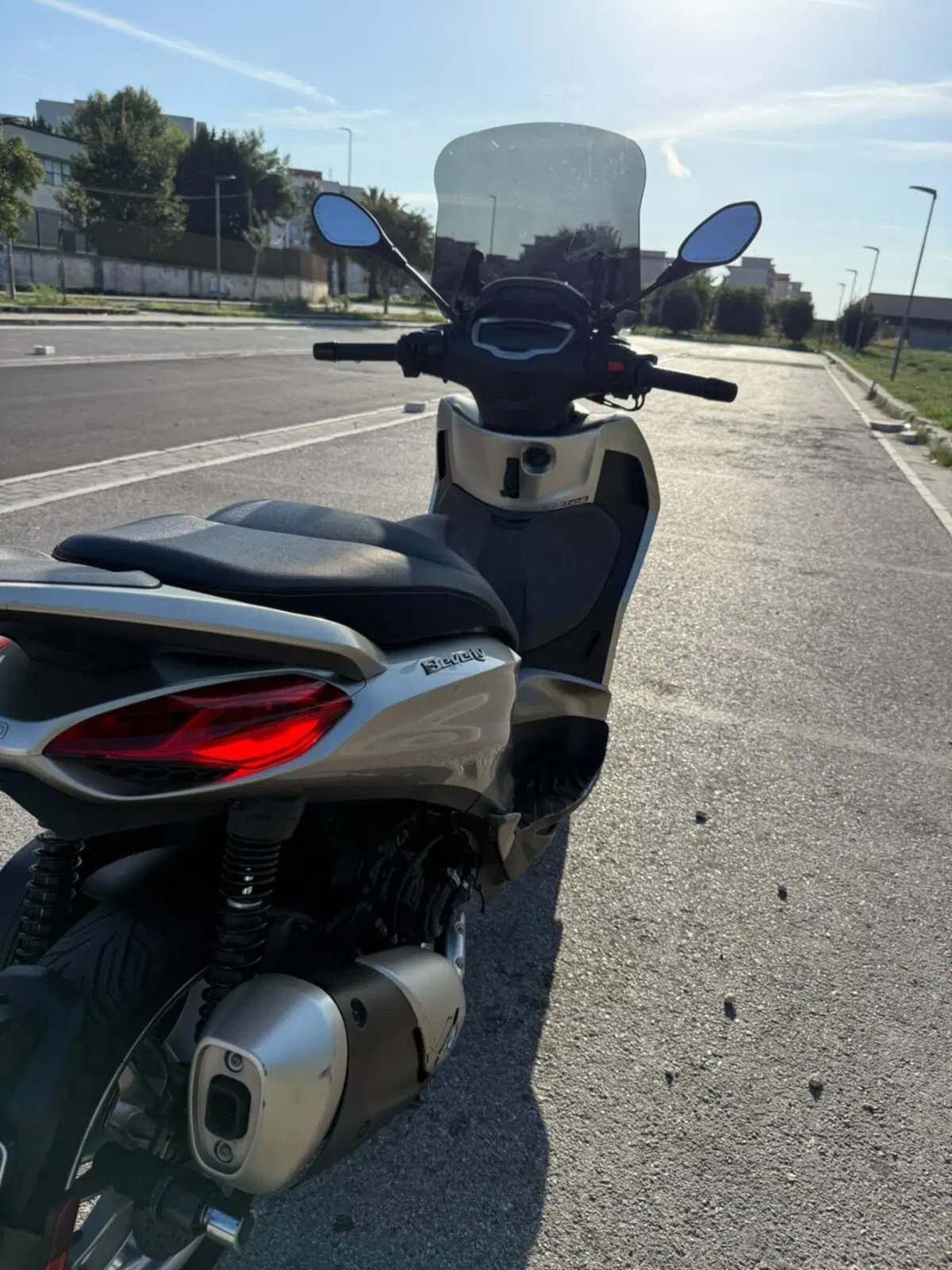 Piaggio Beverly 300 ABS-ASR (2021 - 25) (4)