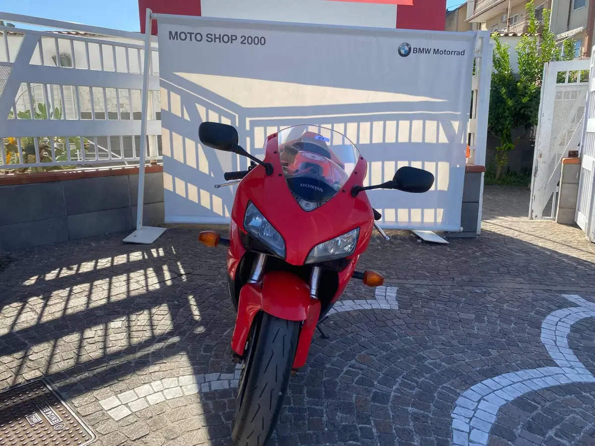Honda CBR 1000 RR Fireblade (2004 - 05) (4)