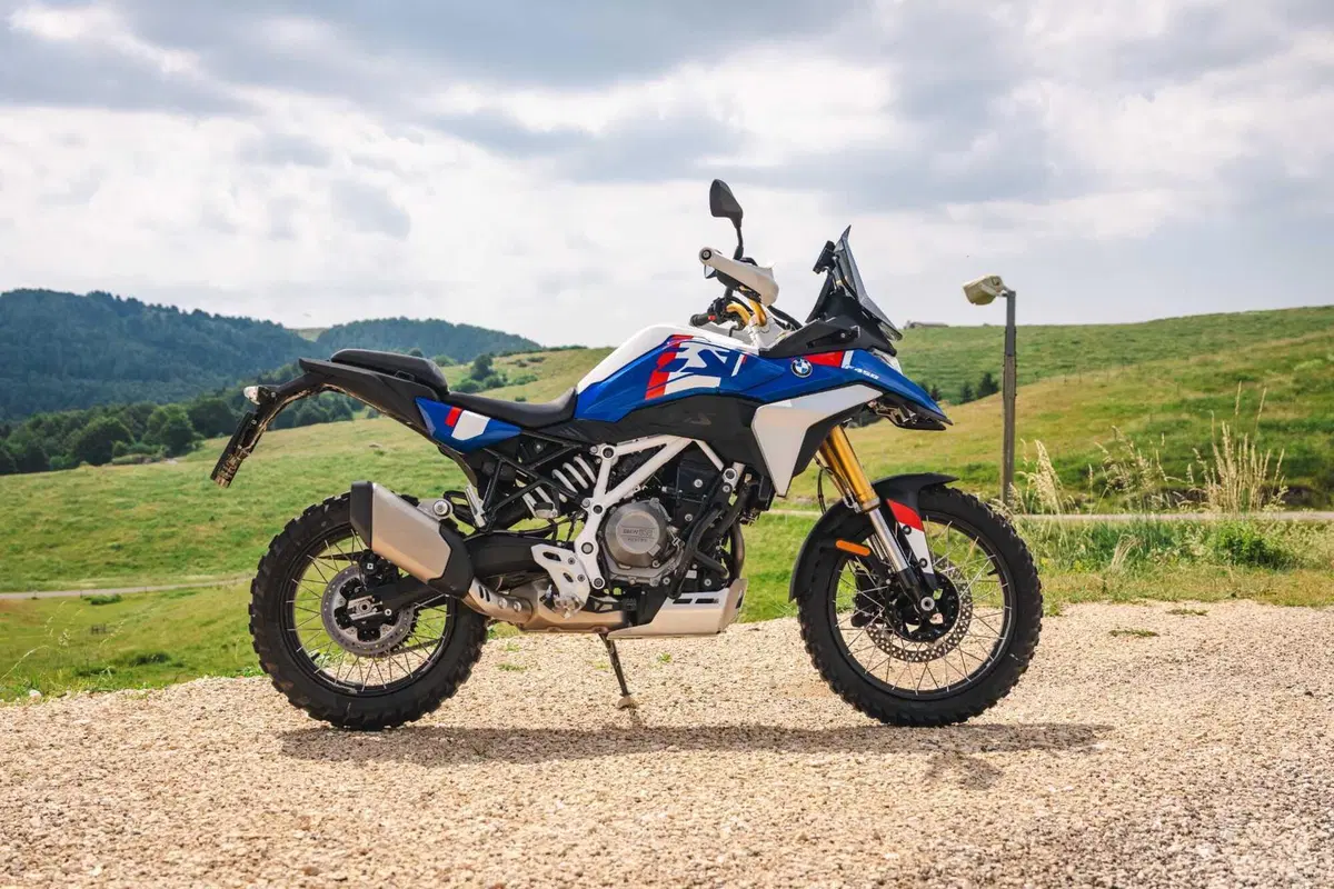 Comparativa 450 Adventure 2026: BMW F450 GS, CFMOTO 450MT, KTM 390 Adventure R, Morini Alltrhike, Himalayan 450 [VIDEO] (2)