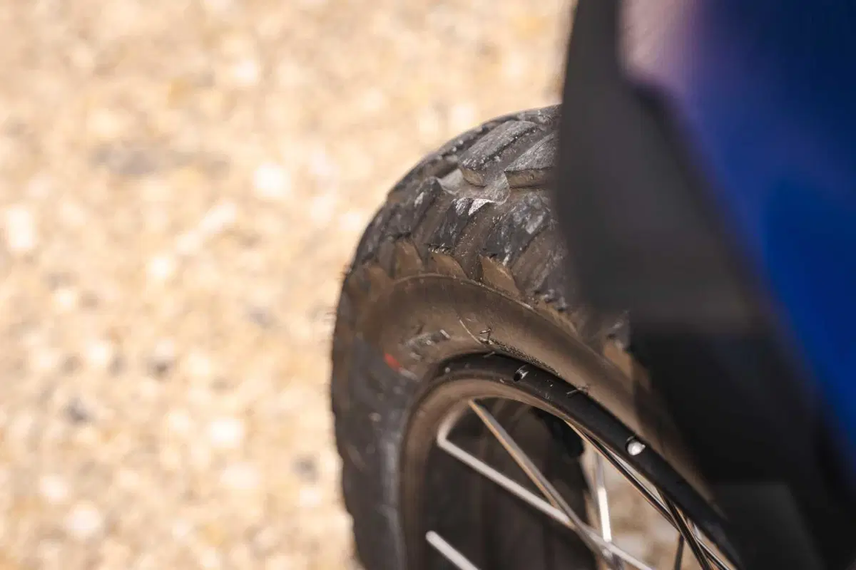 Comparativa 450 Adventure 2026: BMW F450 GS, CFMOTO 450MT, KTM 390 Adventure R, Morini Alltrhike, Himalayan 450 [VIDEO] (5)