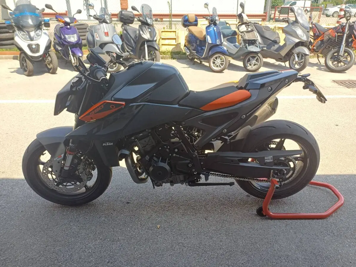 KTM 990 Duke (2024 - 26) (9)