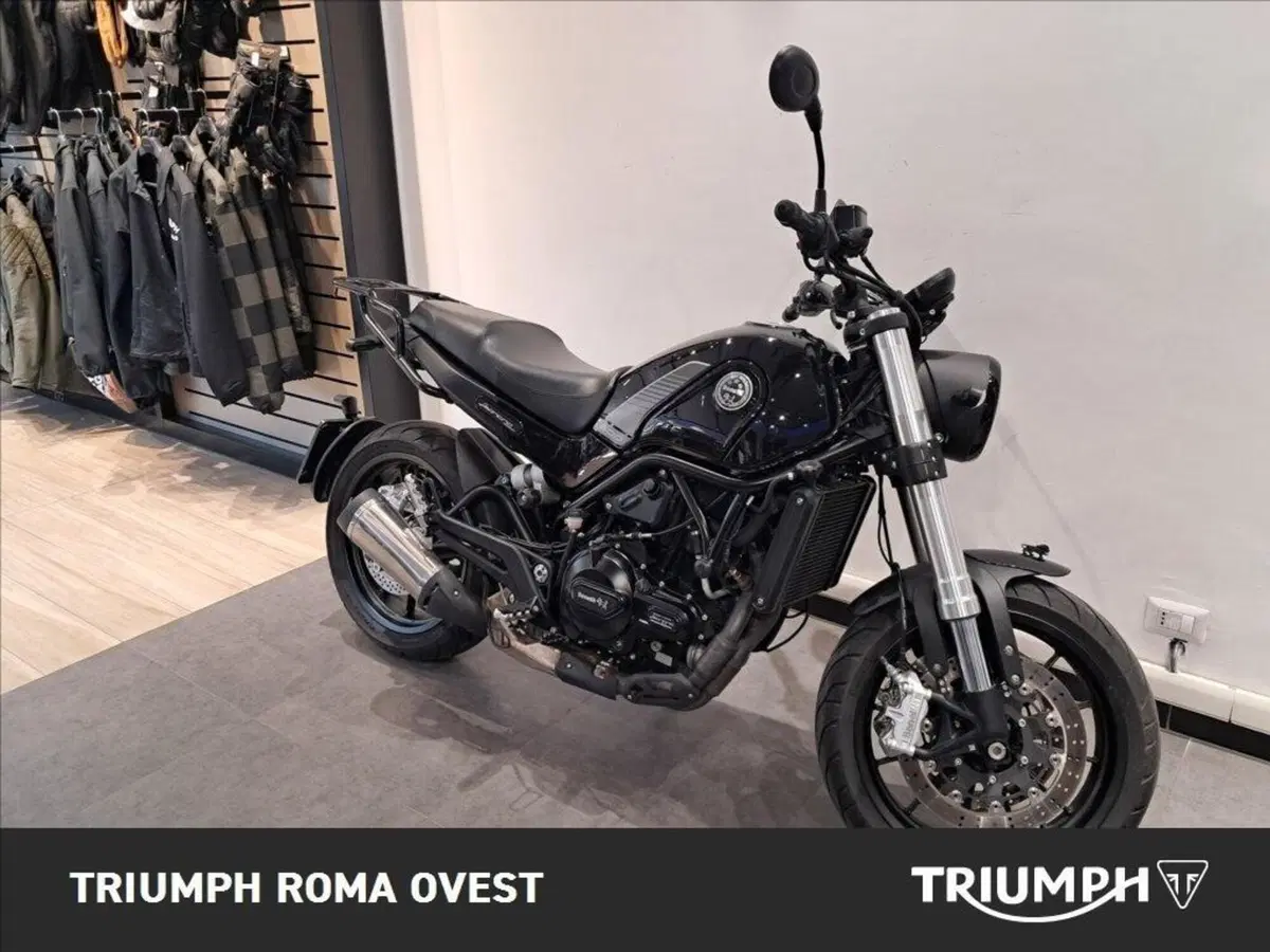 Benelli Leoncino 500 (2021 - 25) (5)