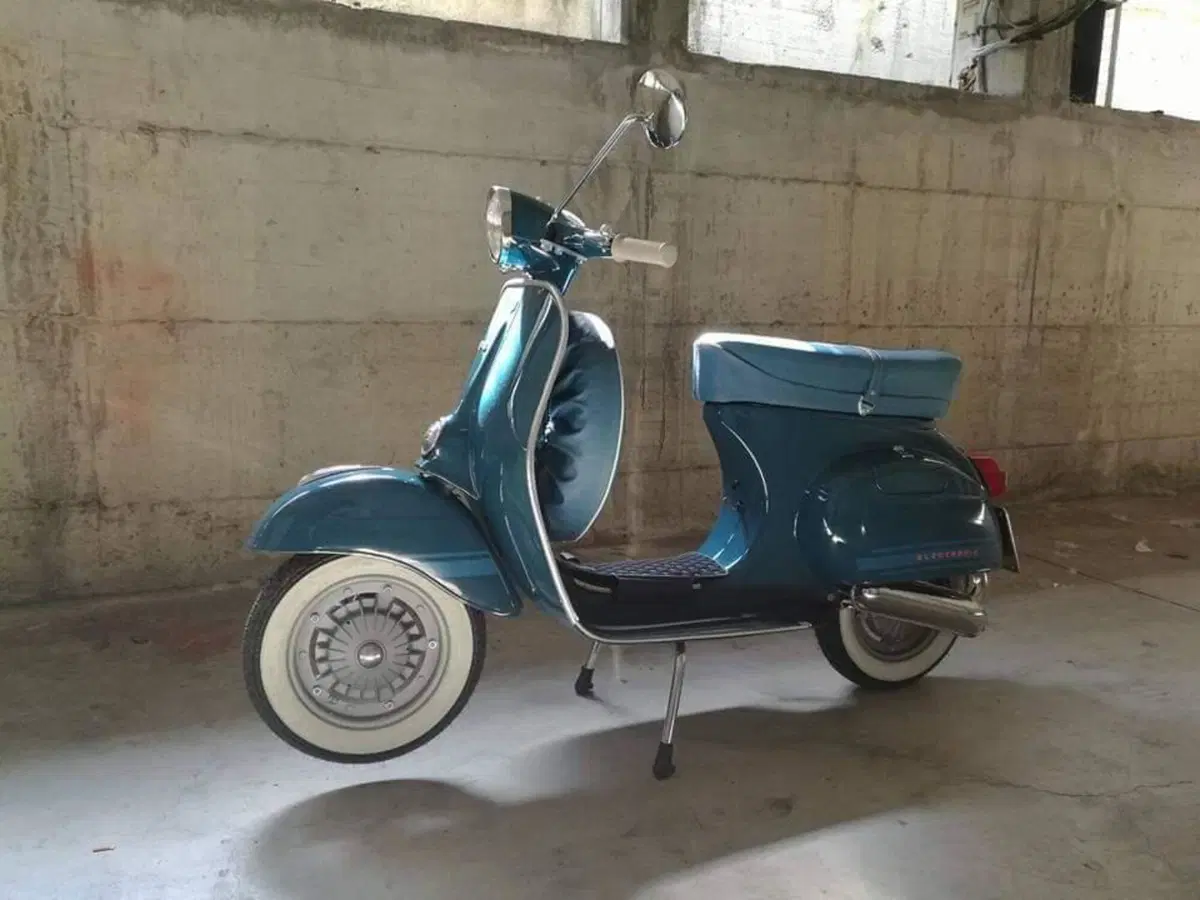 Piaggio Vespa et3