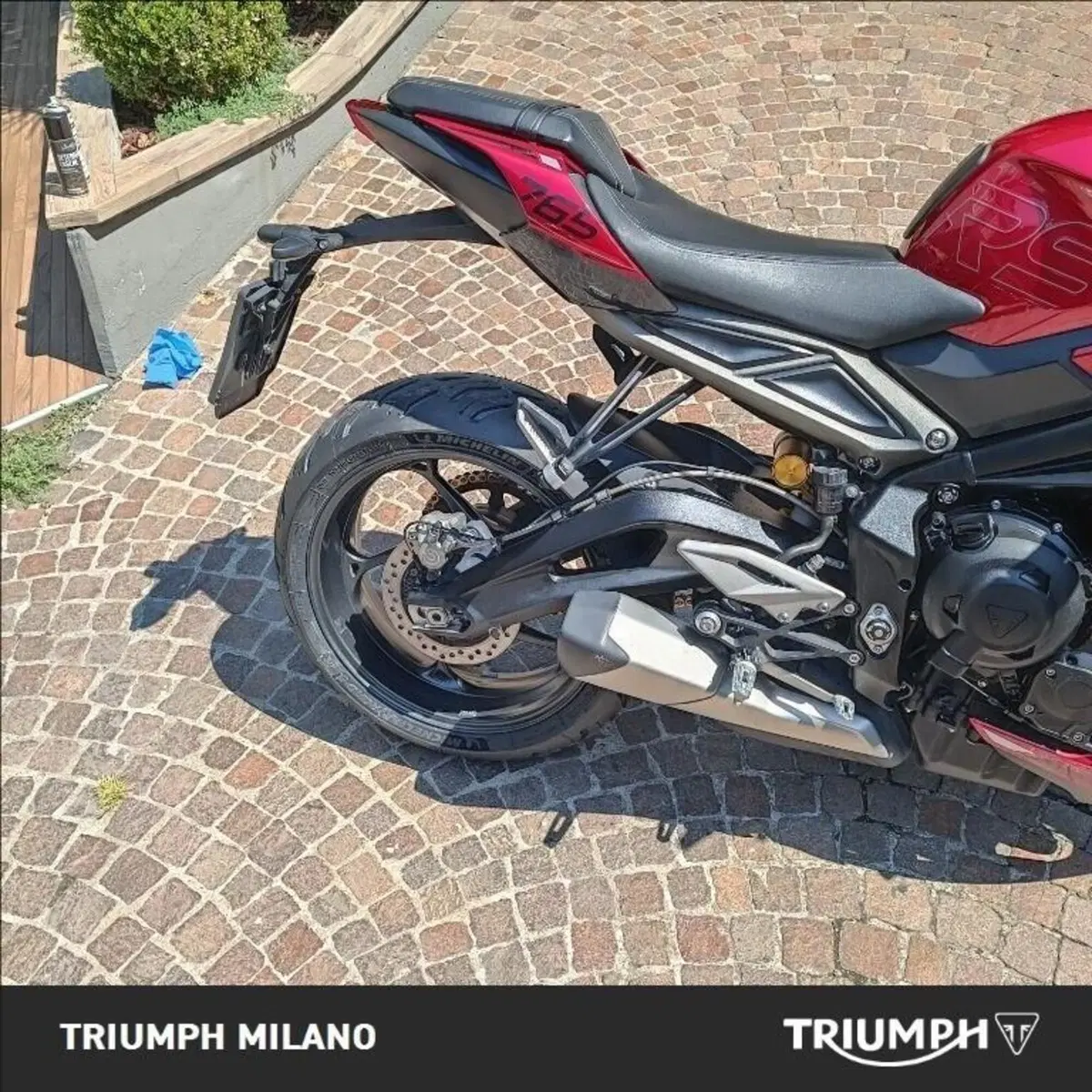Triumph Street Triple 765 RS (2023 - 26) (2)