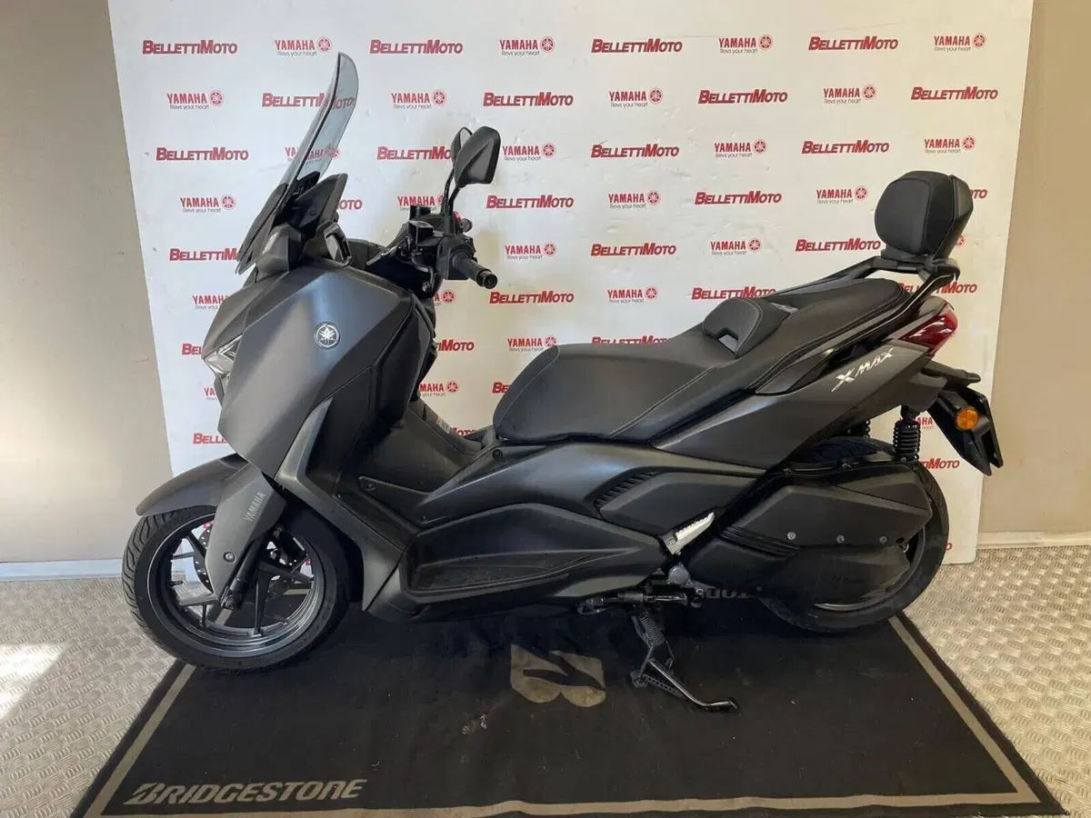 Yamaha X-Max 300 (2021 - 24)