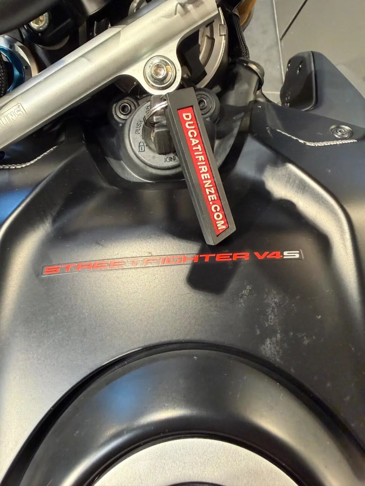 Ducati Streetfighter V4 1100 S (2021 - 22) (12)