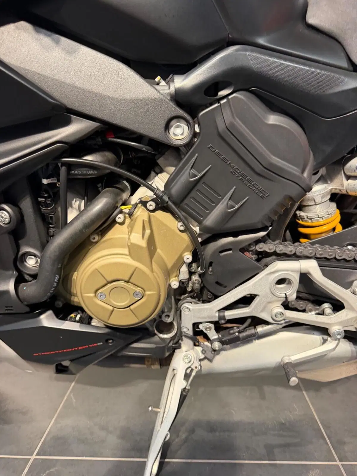 Ducati Streetfighter V4 1100 S (2021 - 22) (14)