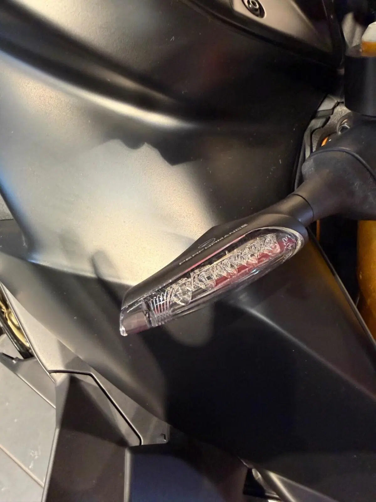 Ducati Streetfighter V4 1100 S (2021 - 22) (18)