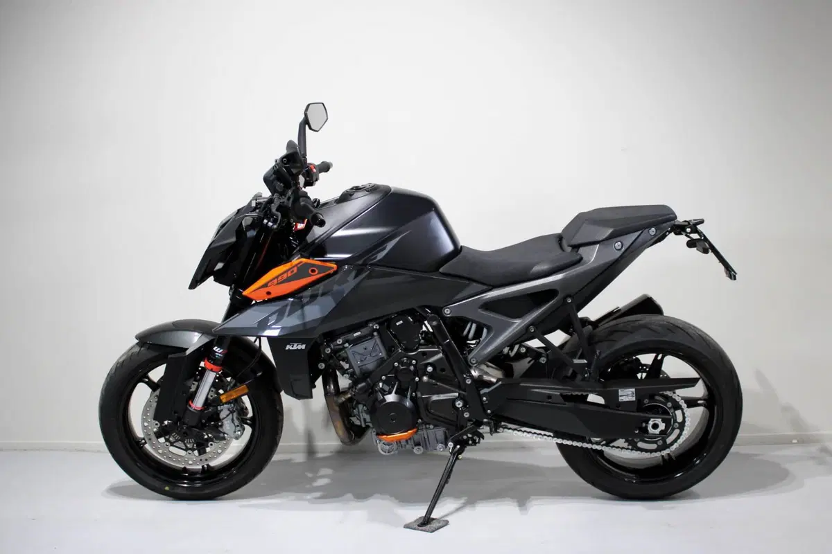 KTM 990 Duke (2024 - 26) (4)