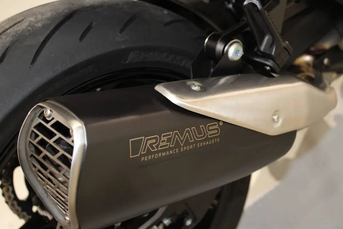 KTM 990 Duke (2024 - 26) (6)