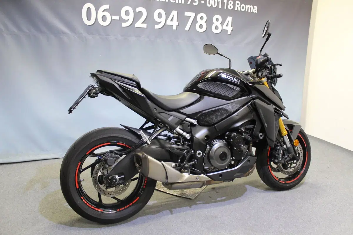 Suzuki GSX-S1000 (2021 - 25) (4)