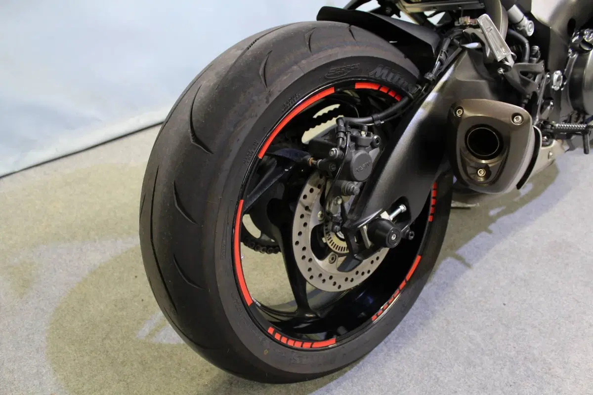 Suzuki GSX-S1000 (2021 - 25) (6)