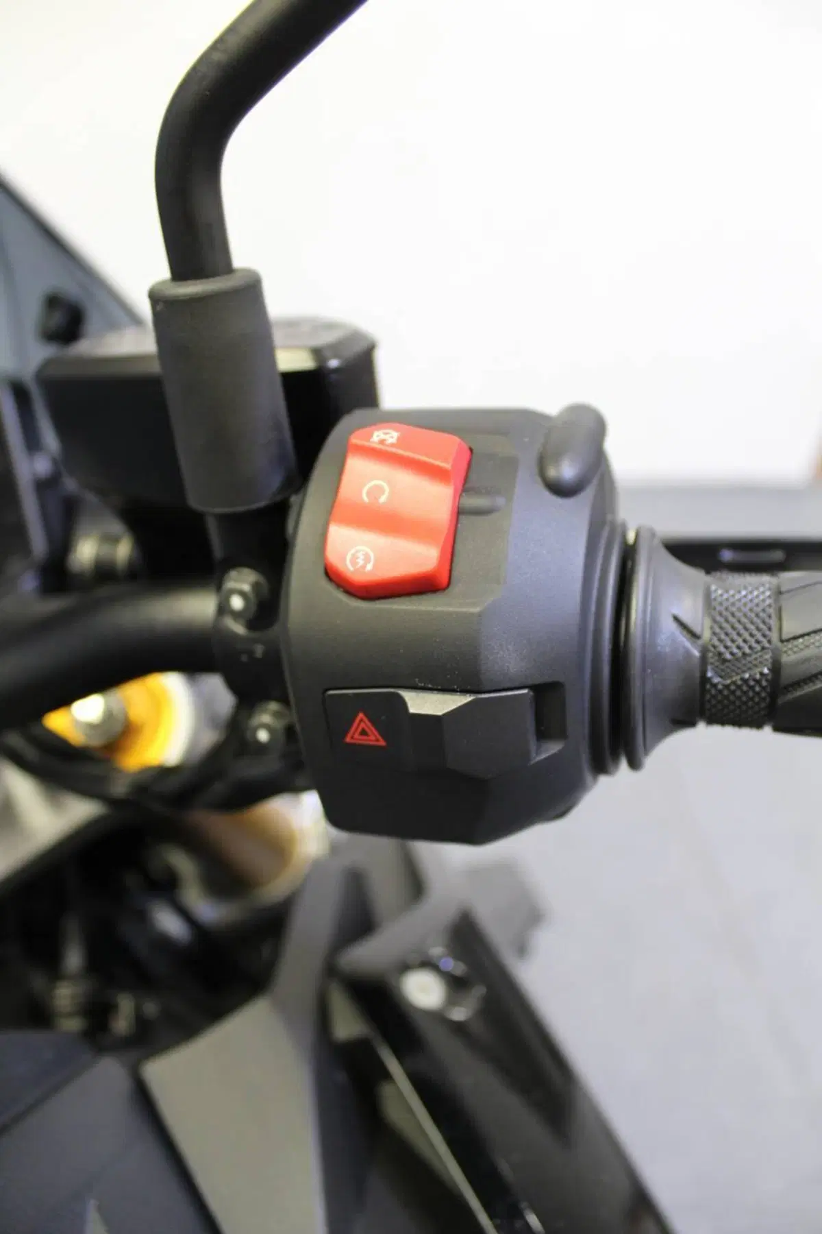 Suzuki GSX-S1000 (2021 - 25) (11)
