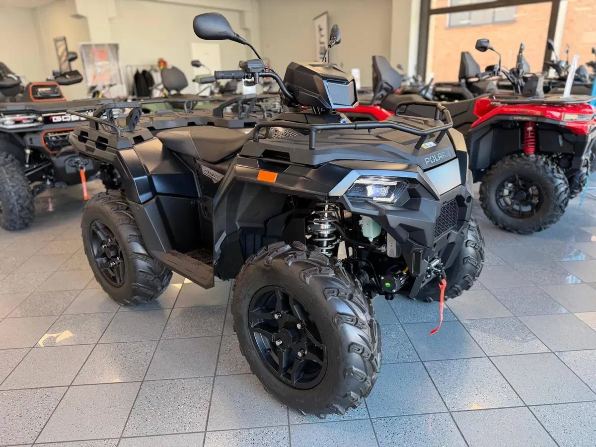 Polaris Sportsman 570 EPS Black Edition (2023 - 26)