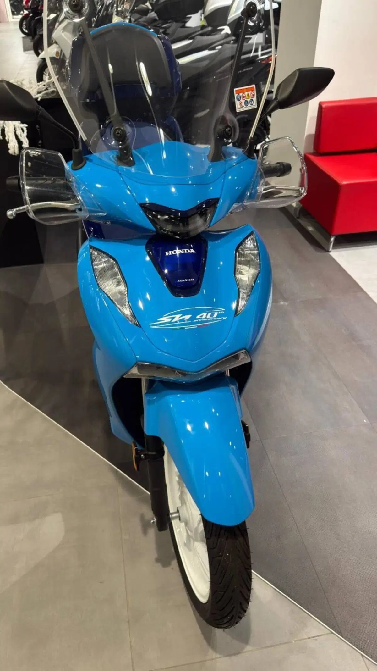 Honda SH 125i (2024 - 25) (3)