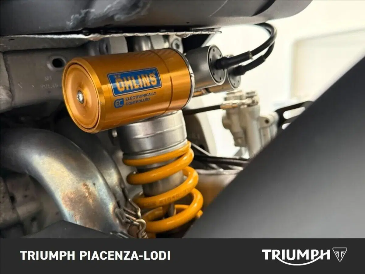Aprilia Tuono V4 Factory (2021 - 24) (5)