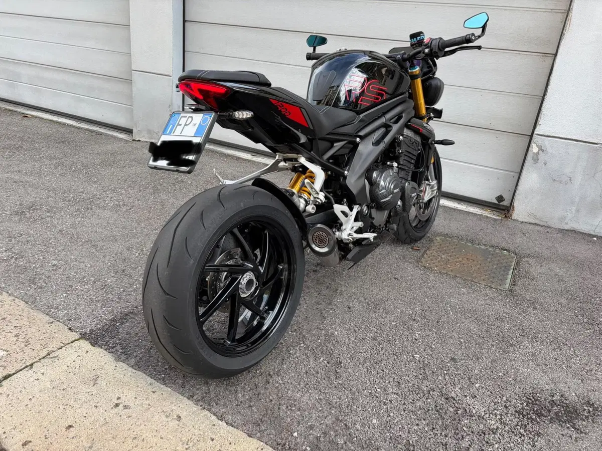 Triumph Speed Triple 1200 RS (2025 - 26) (2)