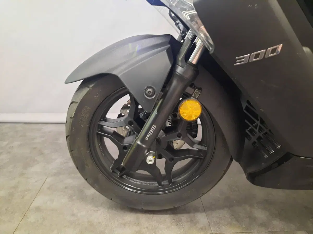 Kymco X-Town 300i (2025 - 26) (11)