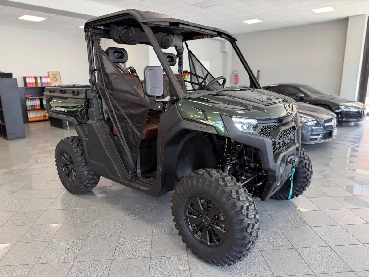 CFMOTO CFORCE 1000 Overland (2023 - 26)